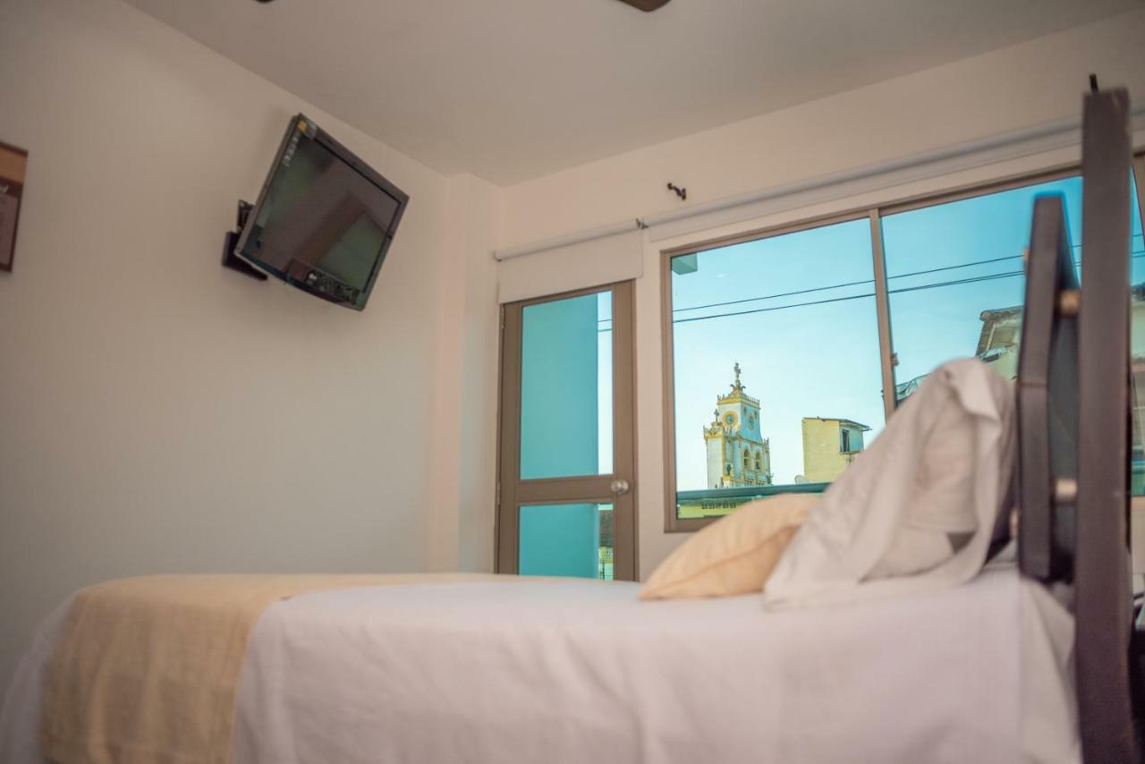 Onoma Hotel Лорика Экстерьер фото